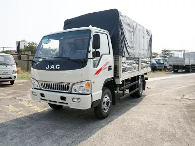 Dịch vụ thay Kính chắn gió xe tải JAC 5 tấn tận nơi