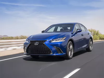 Dịch vụ thay Kính chắn gió xe Lexus ES 300 tận nơi