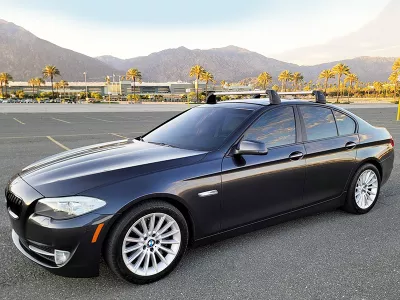Dịch vụ thay Kính chắn gió xe BMW 535i tận nơi