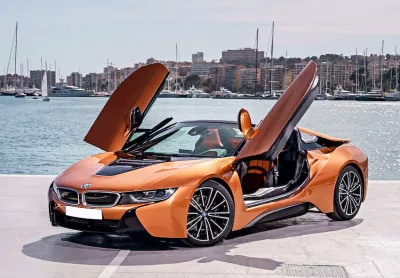 Dịch vụ thay Kính chắn gió xe BMW i8 tận nơi
