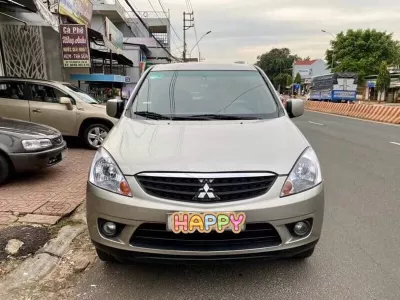 *Dịch vụ thay kính xe Mitsubishi Zinger tận nơi