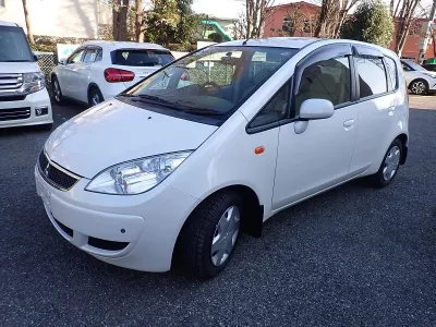 *Dịch vụ thay kính xe Mitsubishi Colt tận nơi