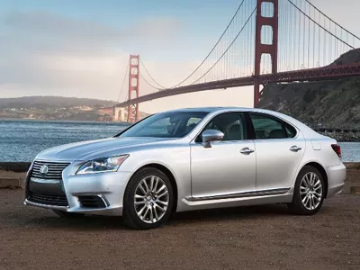 *Dịch vụ thay kính xe Lexus LS 460 tận nơi