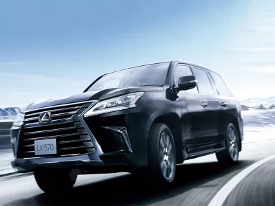 *Dịch vụ thay kính xe Lexus LX 570 tận nơi