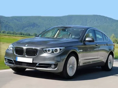 *Dịch vụ thay kính xe BMW 528i tận nơi