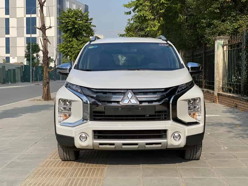 *Dịch vụ thay kính xe Mitsubishi Xpander Cross tại nhà
